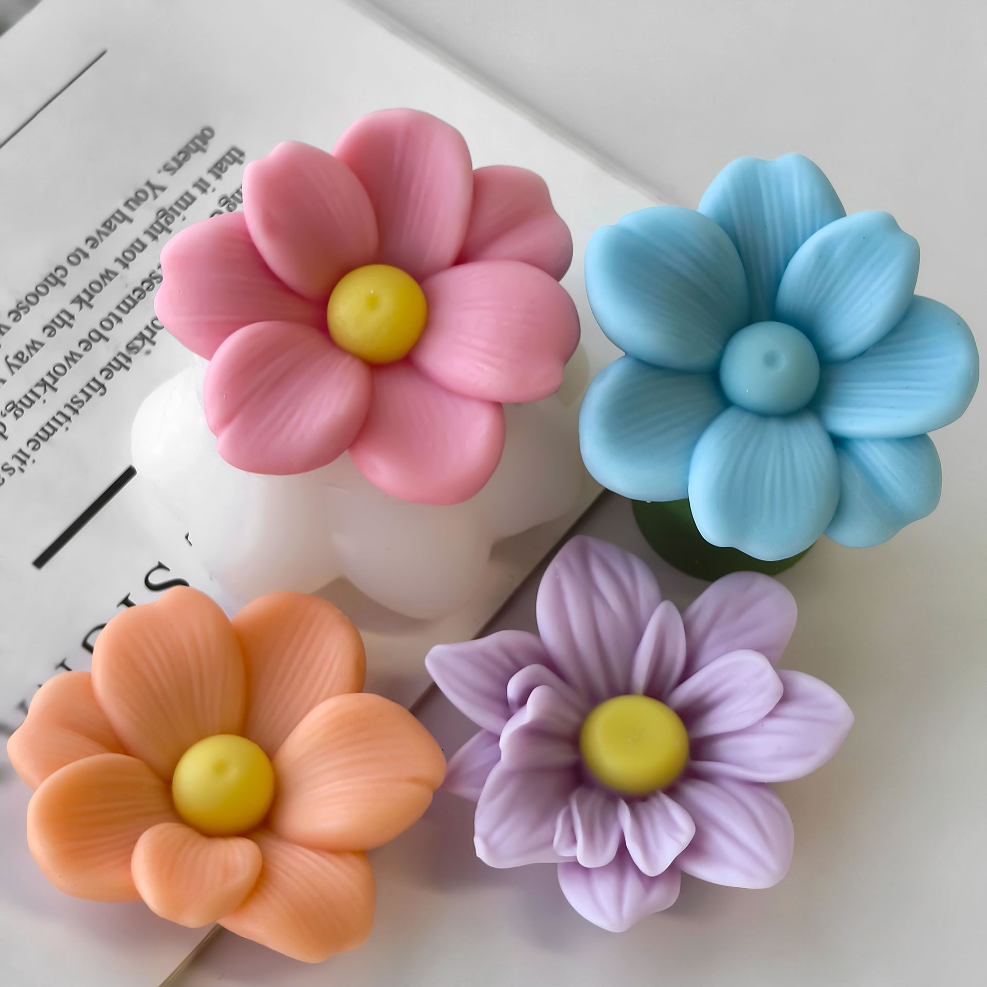 DIY Flowers Aroma Candle Silic - đánh giá và giá Soap Making Essentials